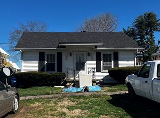 41 S State St, Sebree, KY 42455