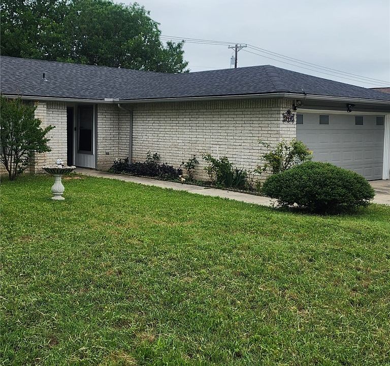 1st image of 2410 Buttercup Cir