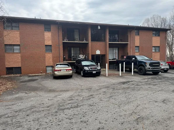 45 Vera Dr APT 9, Collinsville, VA 24078