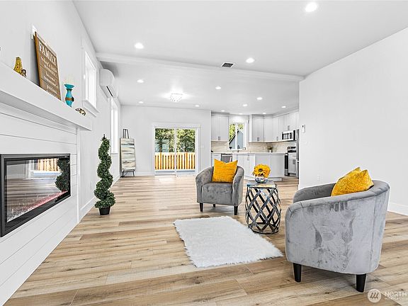 5th image of 2832 Hazelwood Drive