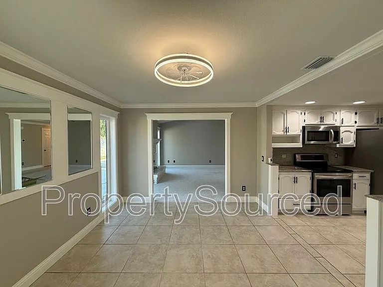 1351 Aksland Dr — Photo 10