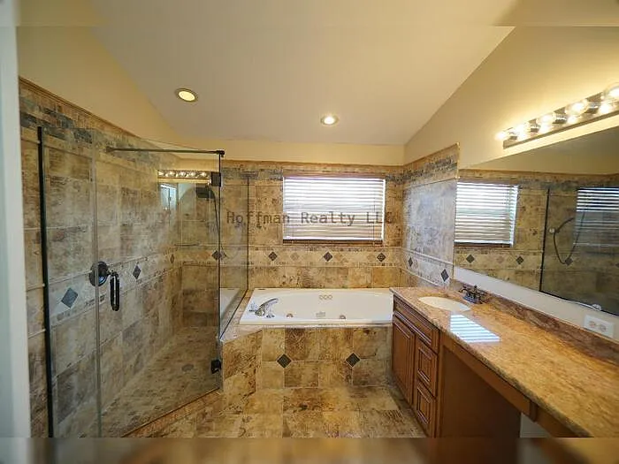 10905 Capstan Lake Dr — Photo 23