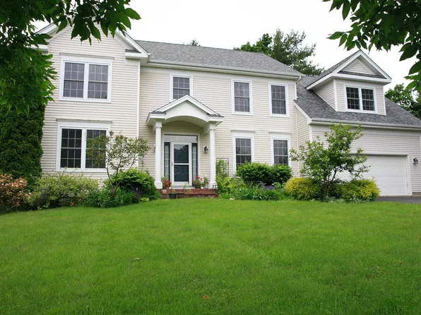 37 Ledge Drive, Milton, VT 05468