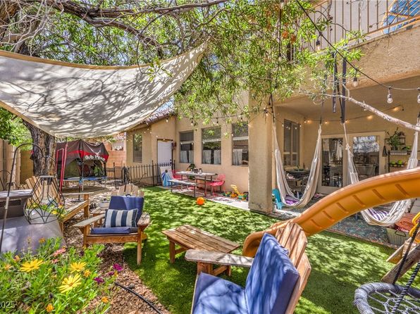 7352 Rietz Canyon St, Las Vegas, NV 89131