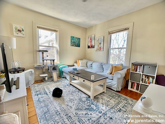4th image of 40.5 Paul Gore St #2