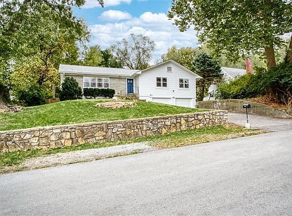 2nd image of 3511 N Walrond Ave