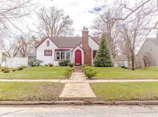 410 Bowser Ave, Chesterton, IN 46304