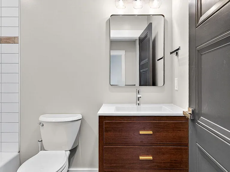 914 Ash St — Photo 34