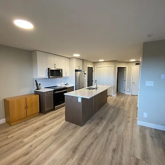 30 Hillside Meadow Dr #301 — Photo 8