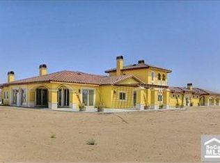 12325 White Haven St, Oak Hills, CA 92344
