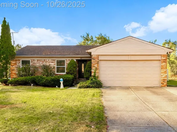 1615 Brentwood Dr, Wixom, MI 48393