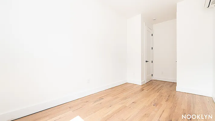 Rented by Nooklyn NYC LLC | media 7