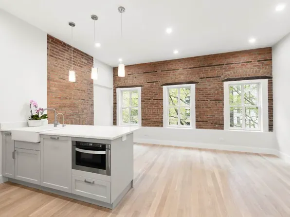 147 East 18th Street image 1 of 9