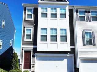 3978 Shire Meadow Ln, Triangle, VA 22172