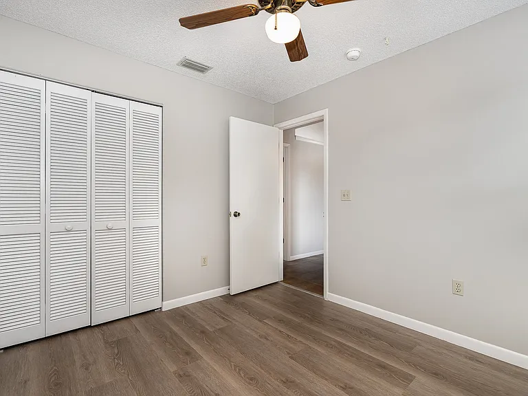 1112 Malone St NW — Photo 17