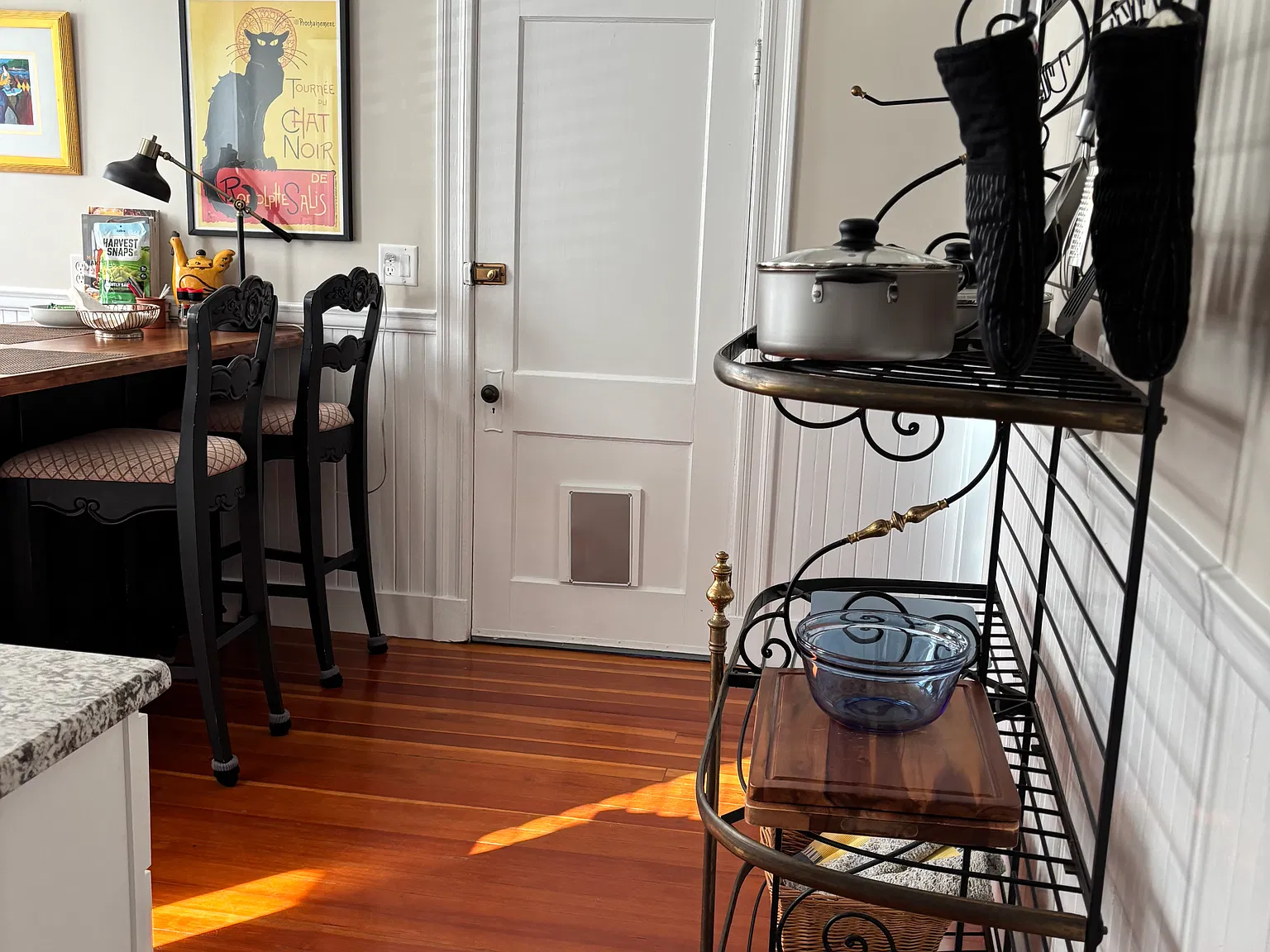3 bed, 1000 sqft, $3,300 — Photo 4