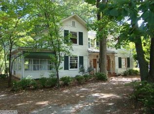 724 Muirs Chapel Rd, Greensboro, NC 27410