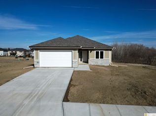 14926 Hibbs St, Bennington, NE 68007