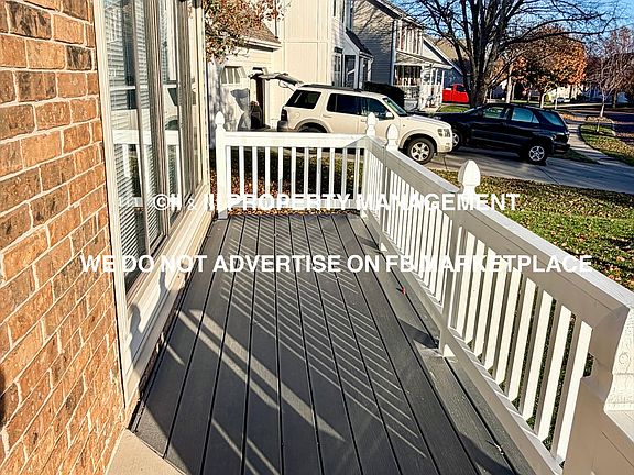 3rd image of 6008 W 158th St