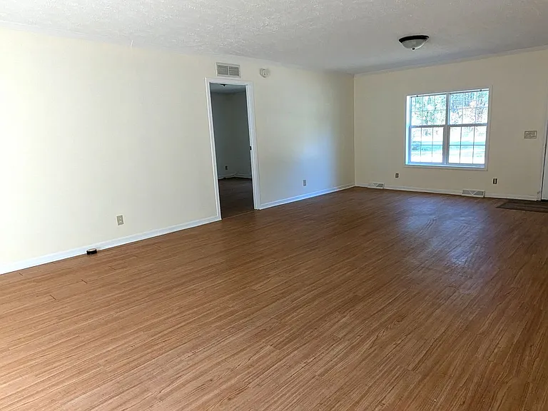182 N Walker Rd — Photo 4