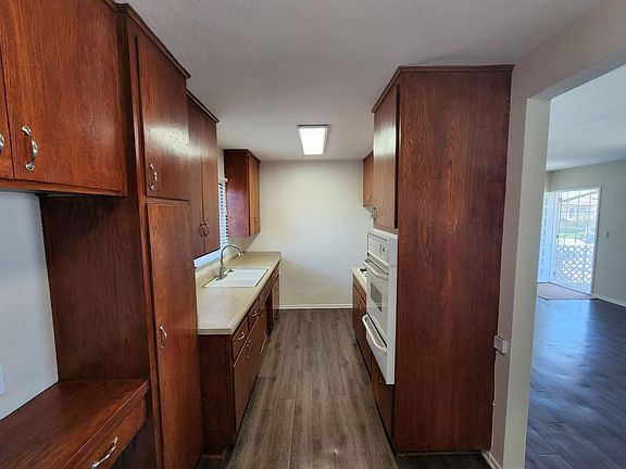 3rd image of 1220 Huntington St APT C