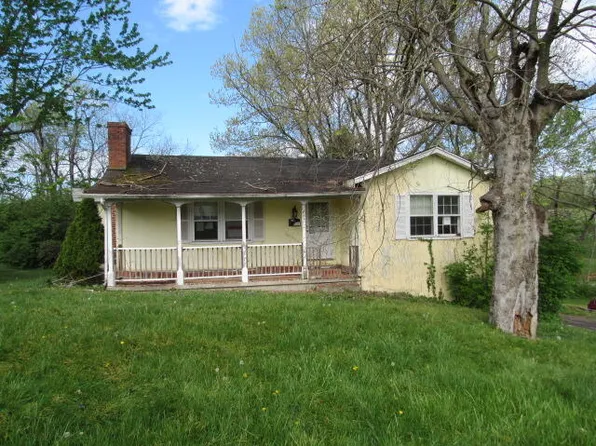 665 N 3rd St, Danville, KY 40422
