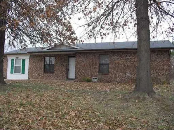 1817 S East St, Rogers, AR 72756