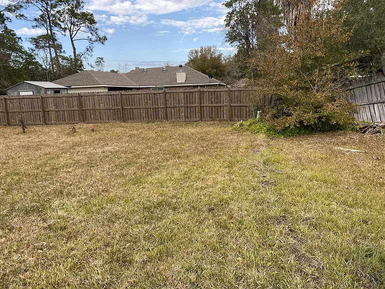 247 Oak Dr — Photo 18