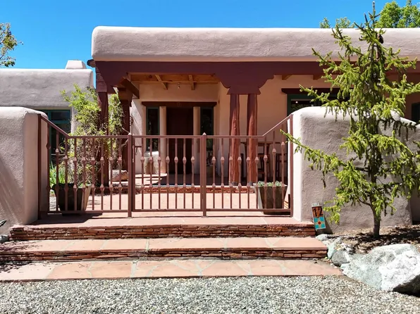 12 North Mesa Road, El Prado, NM 87529