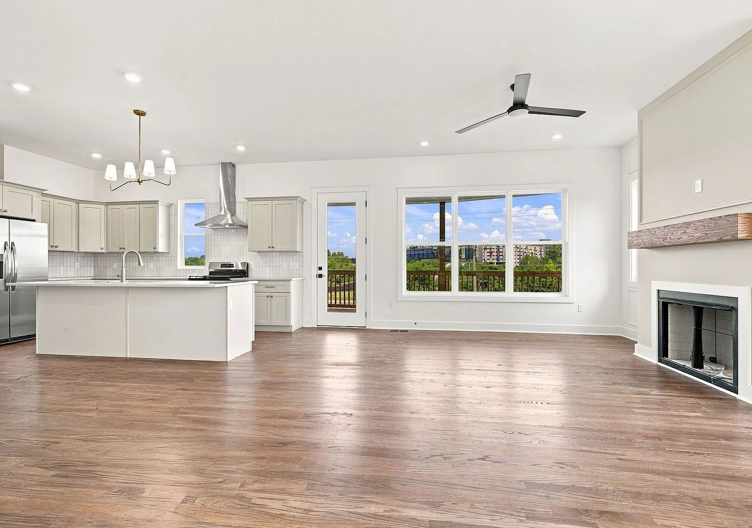 4 Bed 4.5 Bath Home with Stunning Views of Geodis Park | 2026 New Build! — Photo 3