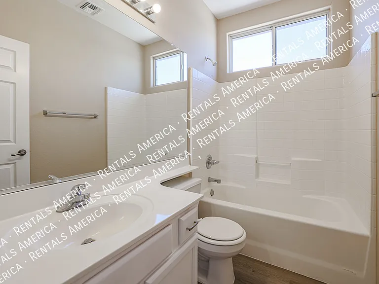 11925 W Jefferson St — Photo 30