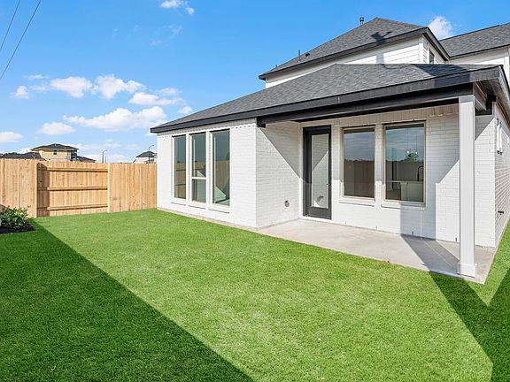 3rd image of 24711 Lobelia Garden Ln