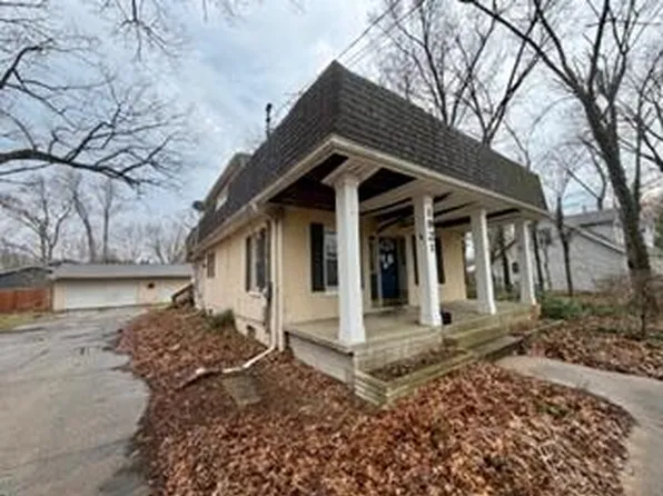 1921 E Coolspring Ave, Trail Creek, IN 46360