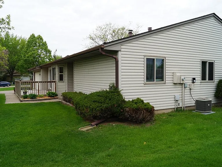 14931 Echo Way — Photo 4