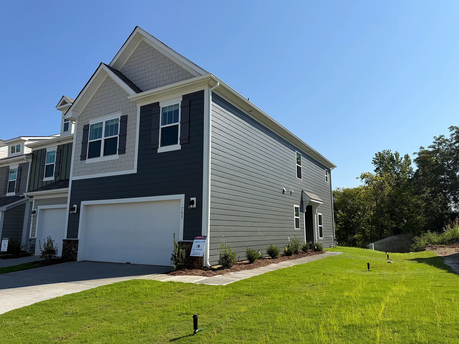 3 bed, 1787 sqft, $2,350 — Photo 1
