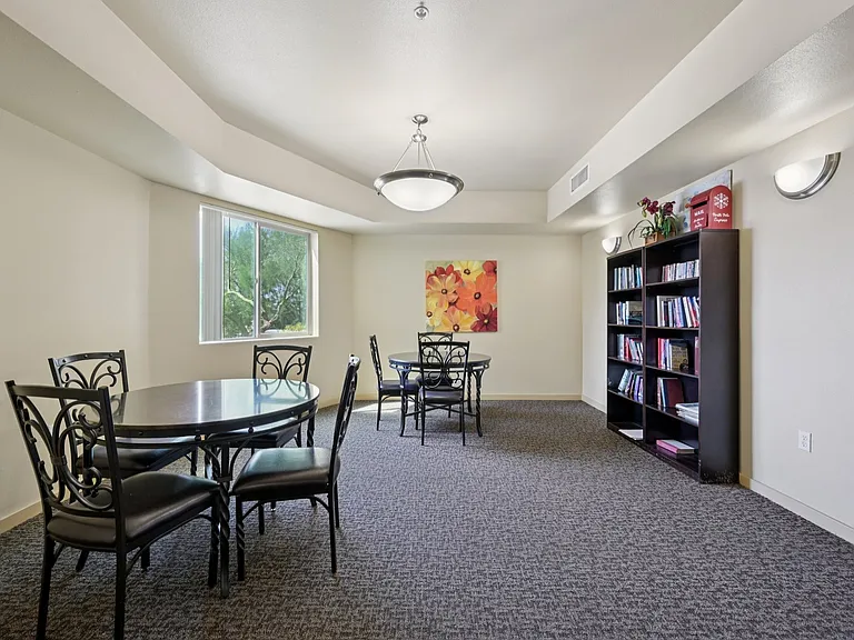 Washington Pointe — Photo 11