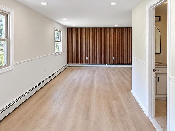 5th image of 412 New Jersey Rd