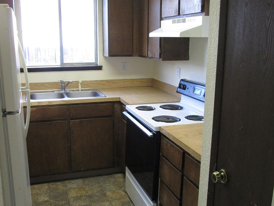 2nd image of 3307 Castlevale Rd #A