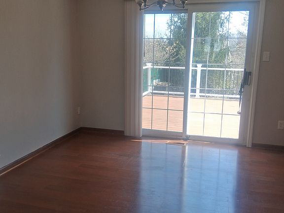 4th image of 117 Melody Dr