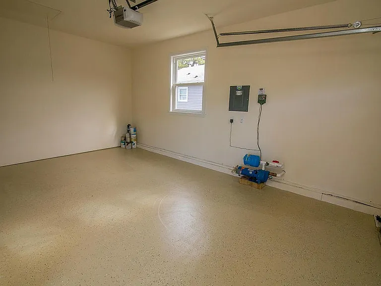 240 Cabrillo Blvd — Photo 13