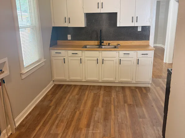 518 N Graham Ave #520, Winston Salem, NC 27101