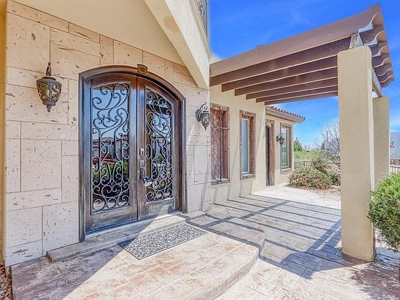 4th image of 5008 Jardines Pl