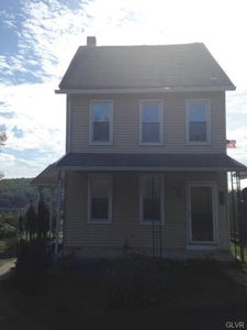 1431 Stafford St, Fountain Hill, PA, 18015