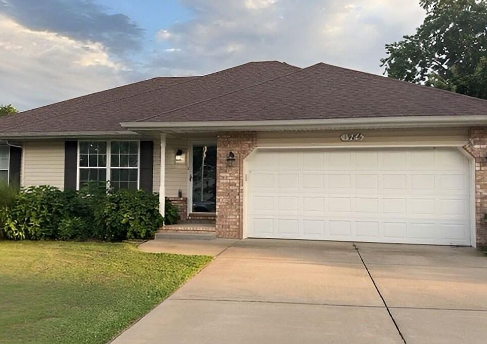 1st image of 1986 W Sexton Drive