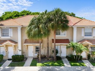 6909 Crooked Fence Dr, Lake Worth, FL 33467