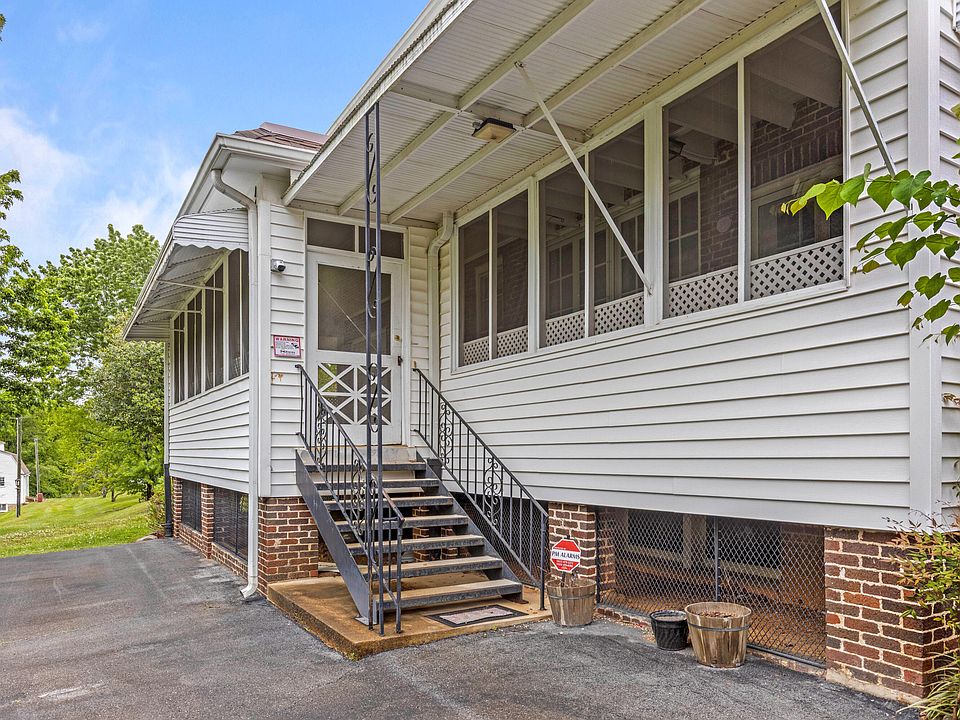 67th image of 209 Browntown Rd