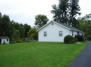 7111 Hoxie Rd, North Adams, MI 49262