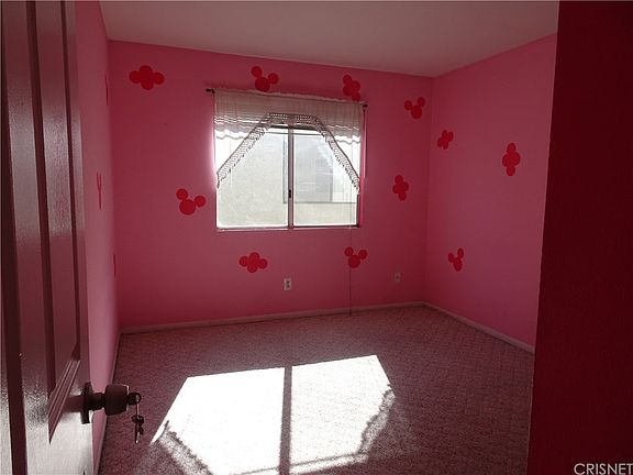 5th image of 7035 Woodley Ave Unit 209