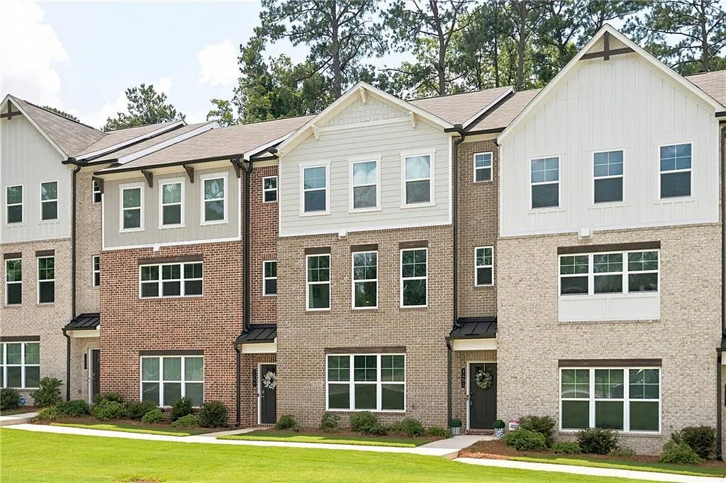 3 bed, 3.5 bath, 1832 sqft, $3,100 — Photo 2