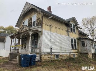 305 N High St, Port Byron, IL